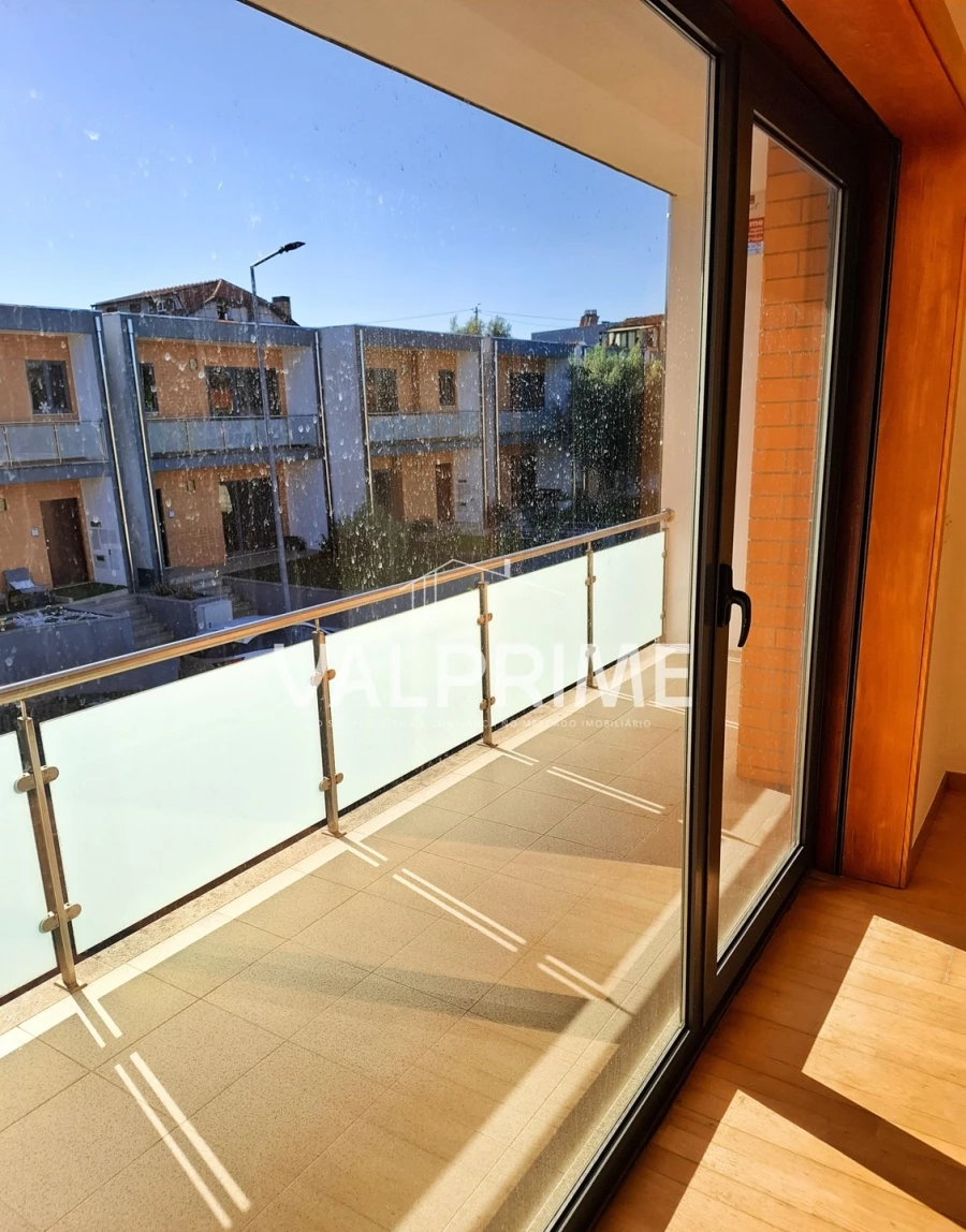 Moradia T3 para Venda em Gandra Foto 4