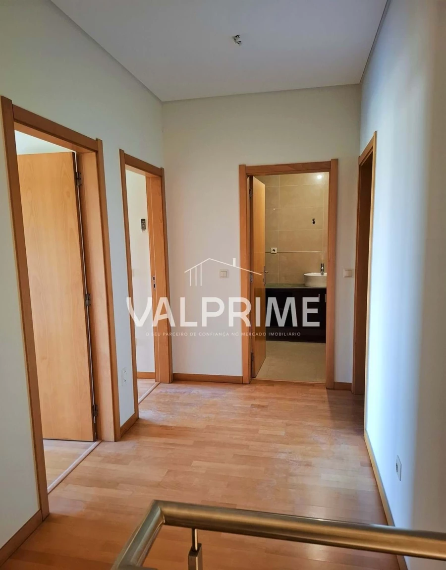 Moradia T3 para Venda em Gandra Foto 13