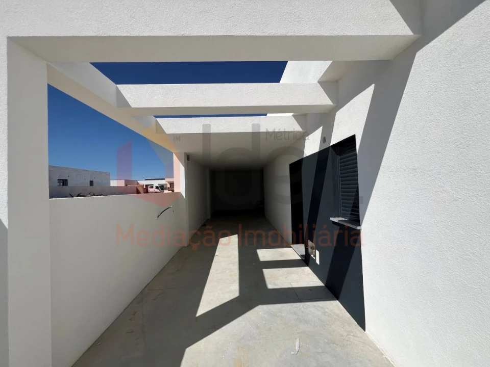 Moradia T4 para Venda em Quinta do Anjo Foto 30
