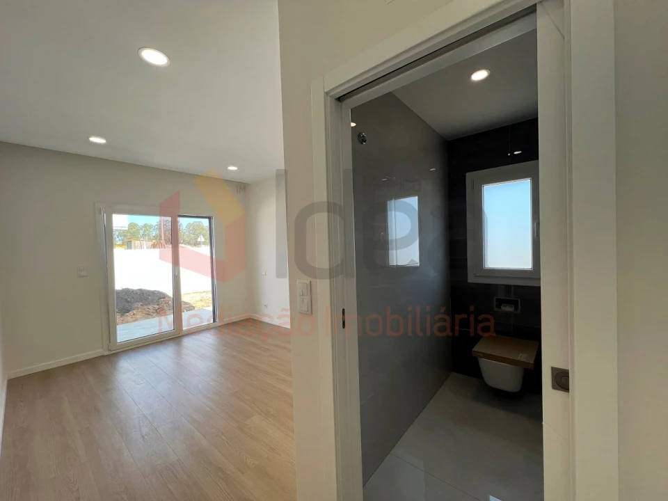 Moradia T4 para Venda em Quinta do Anjo Foto 21
