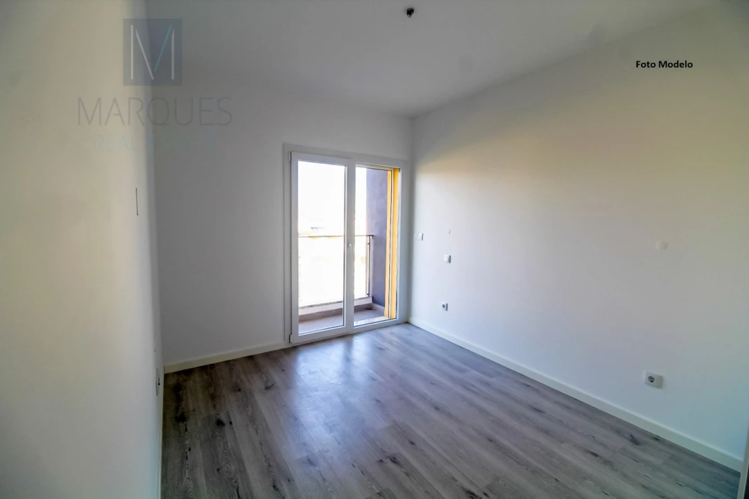 Apartamento T1 para Venda em Corroios Foto 13