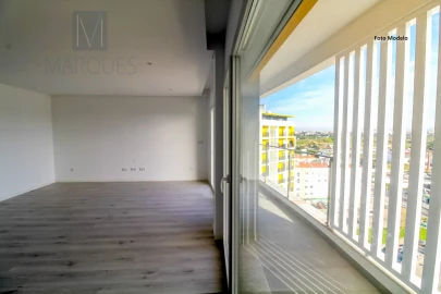 Apartamento T1 para Venda em Corroios