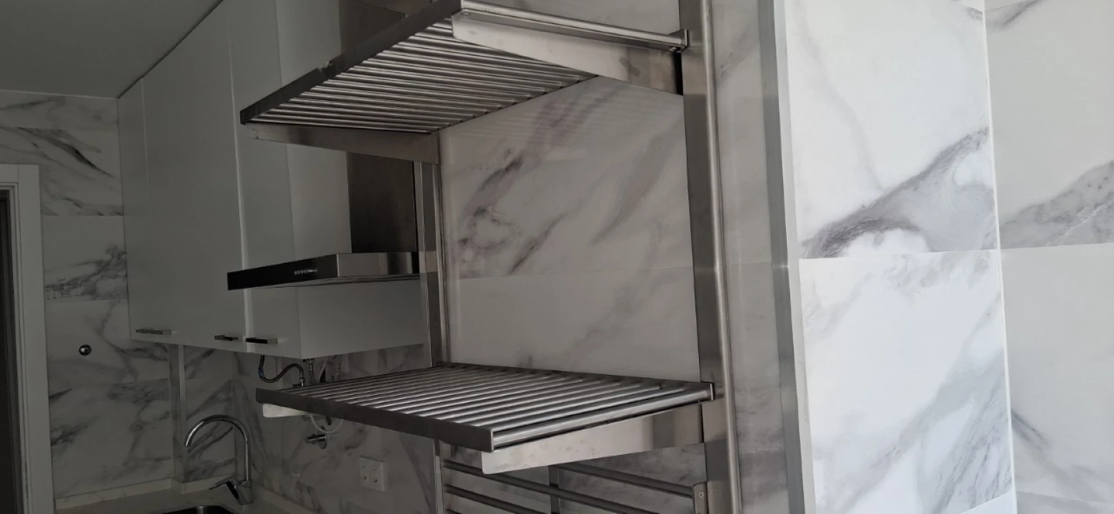 Apartamento T3 para Arrendamento em Alvalade Foto 5