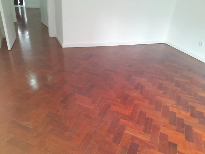 Apartamento T3 para Arrendamento em Alvalade Foto 29