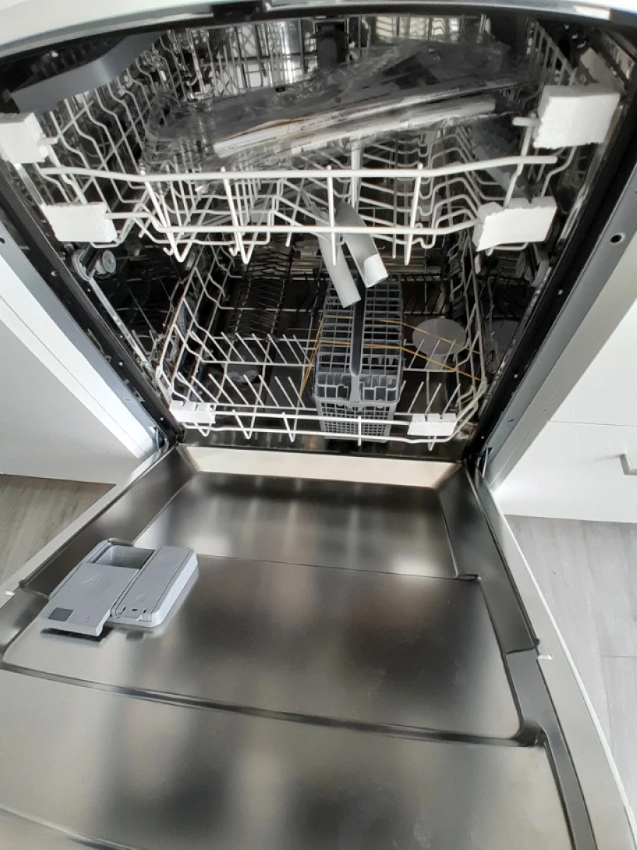 Apartamento T3 para Arrendamento em Alvalade Foto 37