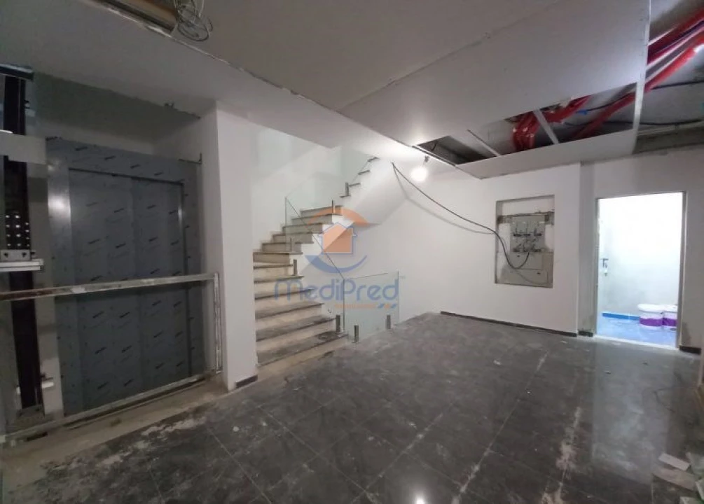 Apartamento T4 para Venda em Vila Franca de Xira Foto 2