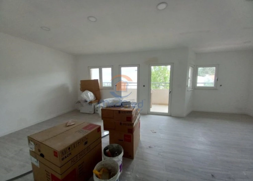 Apartamento T4 para Venda em Vila Franca de Xira Foto 9