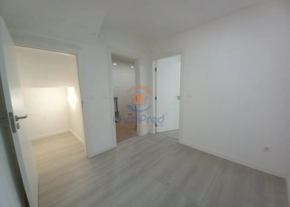 Apartamento T4 para Venda em Vila Franca de Xira Foto 25