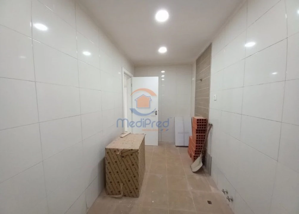Apartamento T4 para Venda em Vila Franca de Xira Foto 29