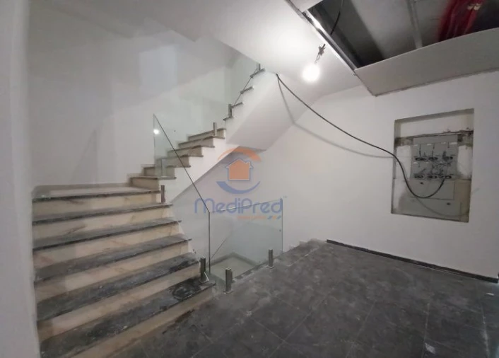 Apartamento T4 para Venda em Vila Franca de Xira Foto 3