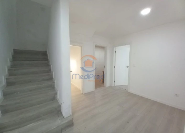 Apartamento T4 para Venda em Vila Franca de Xira Foto 24