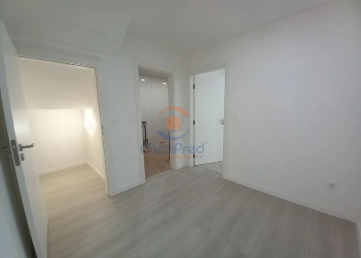 Apartamento T4 para Venda em Vila Franca de Xira Foto 25