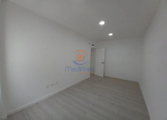 Apartamento T4 para Venda em Vila Franca de Xira Foto 33
