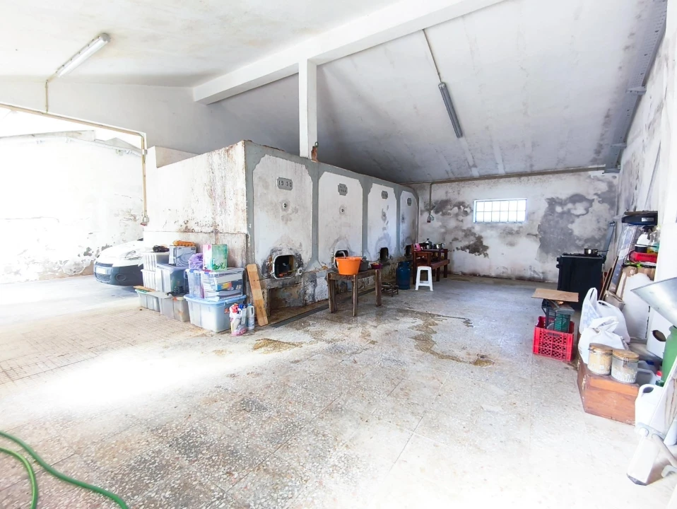 Moradia T2 para Venda em Vila Verde dos Francos Foto 16