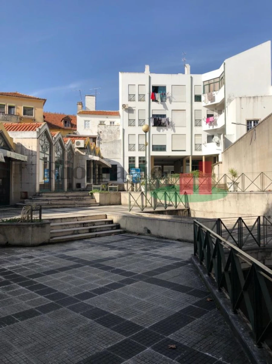 Loja para Venda em Alcanena e Vila Moreira Foto 2