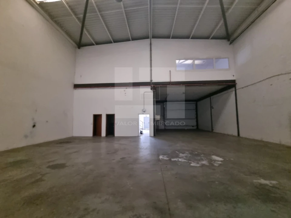 Armazém para Arrendamento em Alverca do Ribatejo e Sobralinho Foto 7