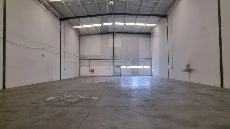 Armazém para Arrendamento em Alverca do Ribatejo e Sobralinho