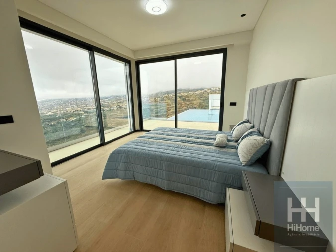 Moradia T3 para Venda em Arco da Calheta Foto 21