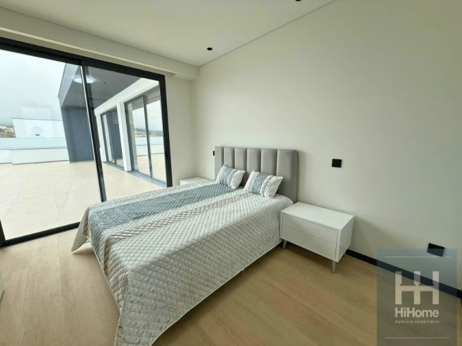 Moradia T3 para Venda em Arco da Calheta Foto 22