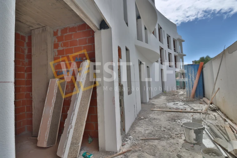 Apartamento T3 para Venda em Lourinhã e Atalaia Foto 14