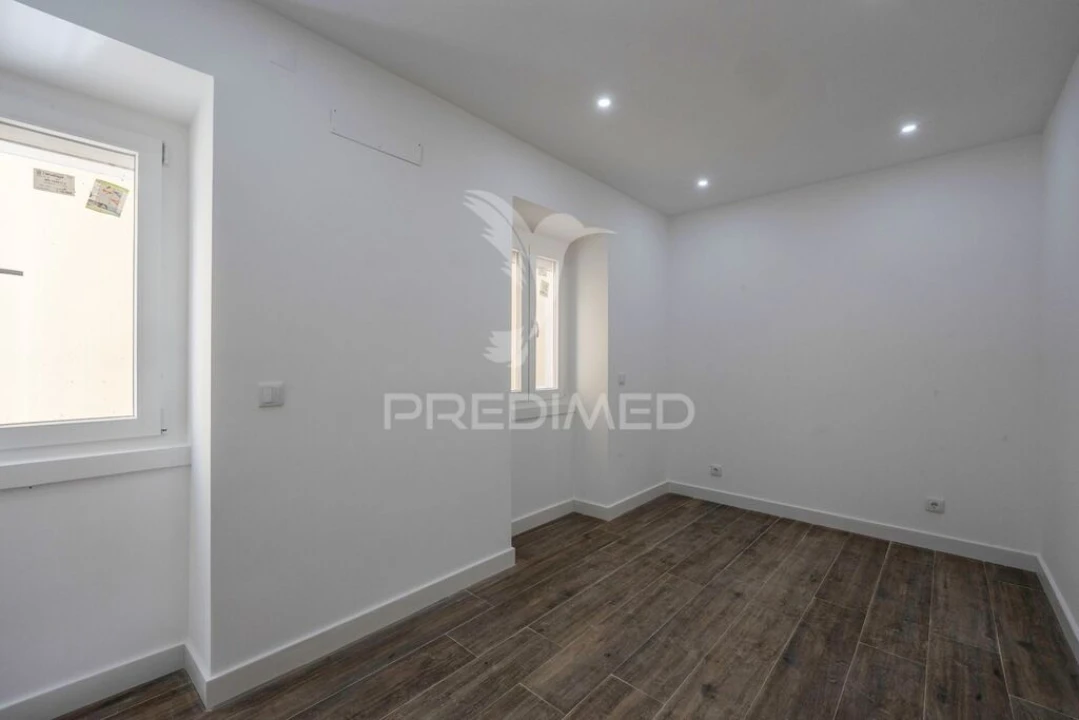 Apartamento T2 para Venda em Falagueira-Venda Nova Foto 4