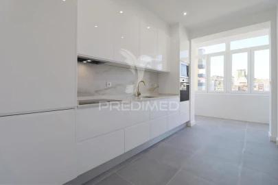 Apartamento T2 para Venda em Falagueira-Venda Nova