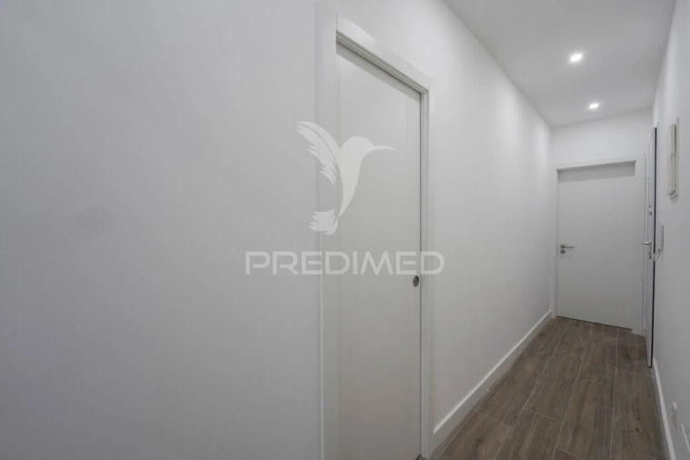 Apartamento T2 para Venda em Falagueira-Venda Nova Foto 18