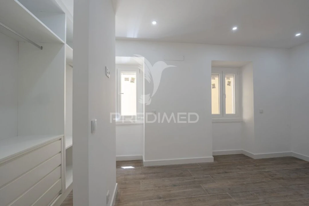 Apartamento T2 para Venda em Falagueira-Venda Nova Foto 3