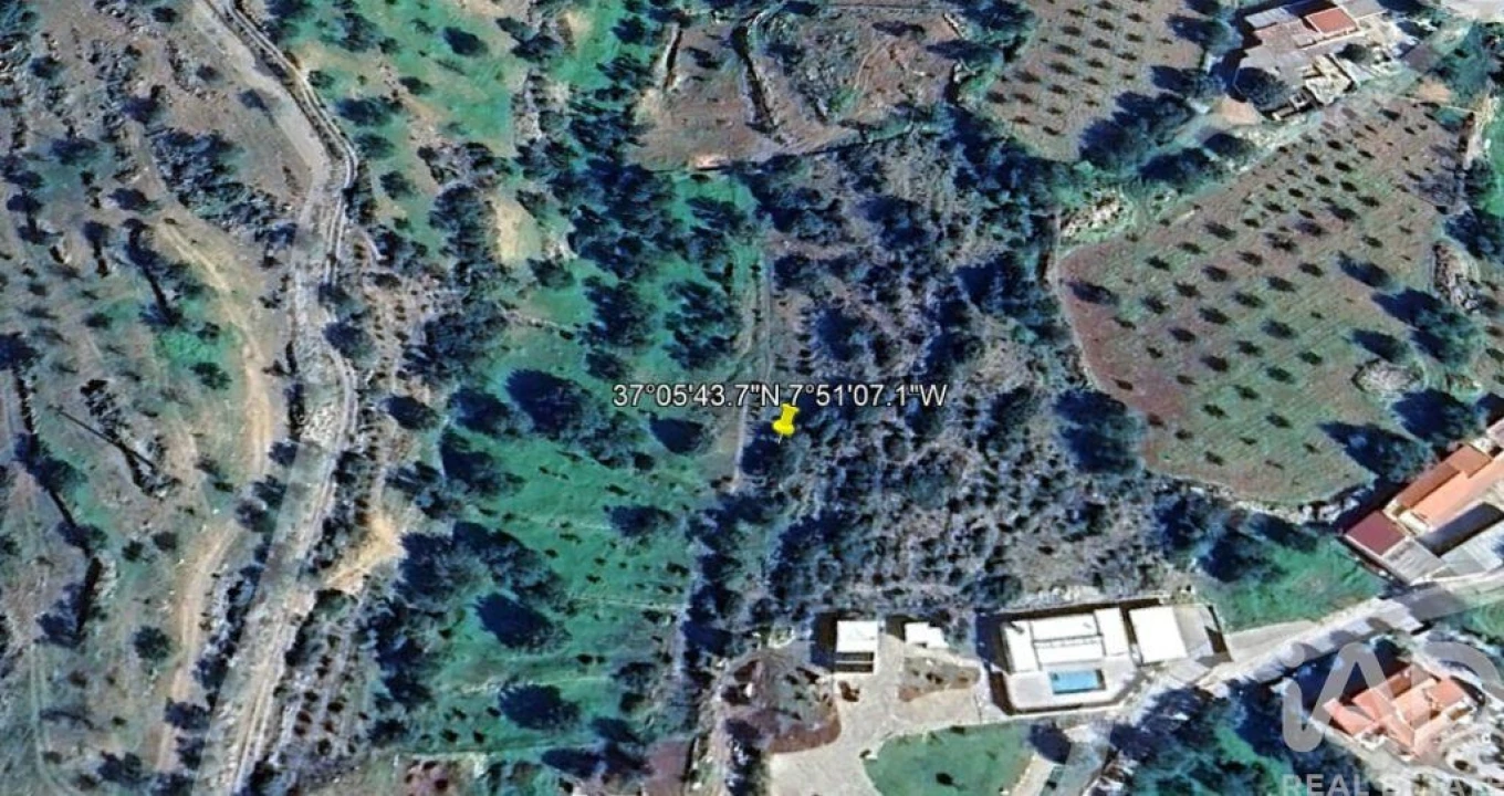 Terreno para Venda em Conceição e Estoi Foto 4