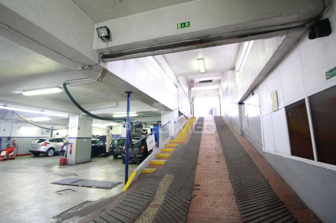 Armazém para Venda em Venteira Foto 3