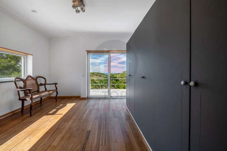 Moradia T5 para Venda em Tornada e Salir do Porto Foto 29