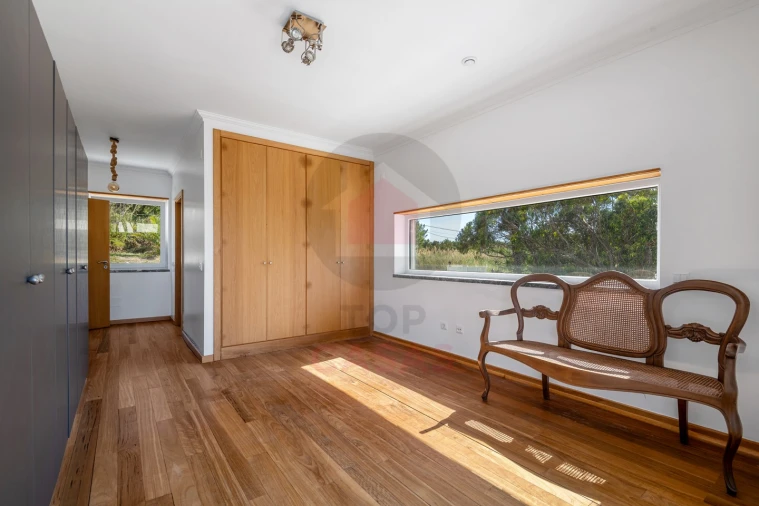 Moradia T5 para Venda em Tornada e Salir do Porto Foto 30