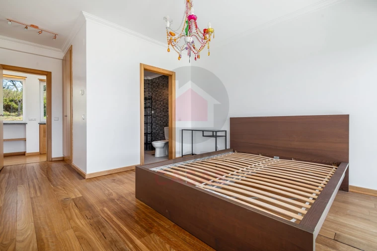 Moradia T5 para Venda em Tornada e Salir do Porto Foto 41