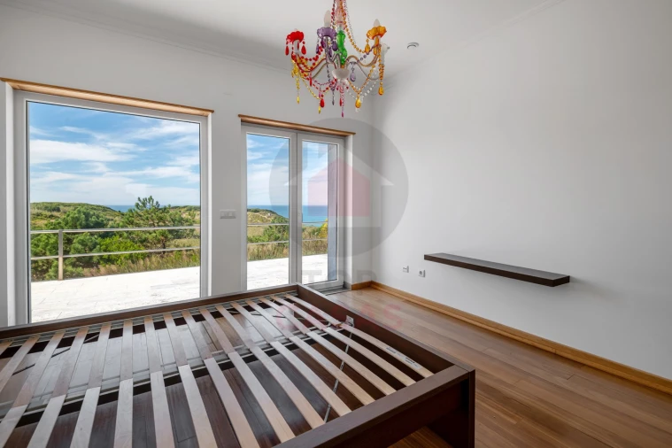 Moradia T5 para Venda em Tornada e Salir do Porto Foto 43