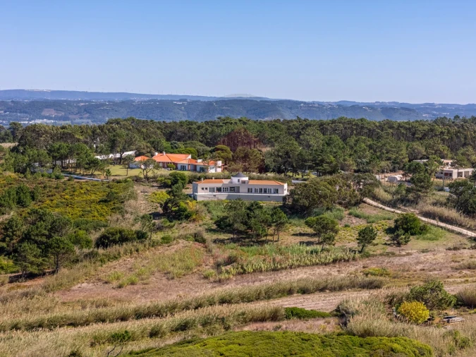 Moradia T5 para Venda em Tornada e Salir do Porto Foto 3