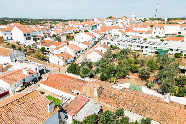 Moradia T2 para Venda em Torre de Coelheiros Foto 29