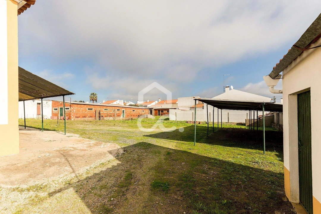 Moradia T7 para Venda em Vila Nova da Baronia Foto 32