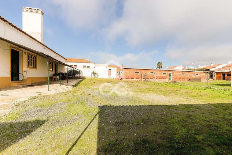 Moradia T7 para Venda em Vila Nova da Baronia Foto 33