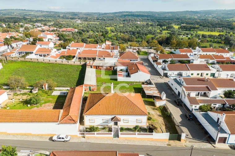 Moradia T7 para Venda em Vila Nova da Baronia Foto 48