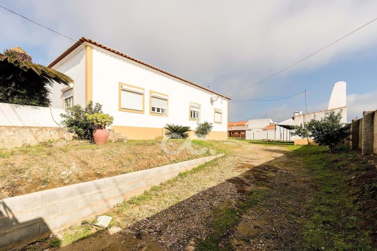 Moradia T7 para Venda em Vila Nova da Baronia Foto 7