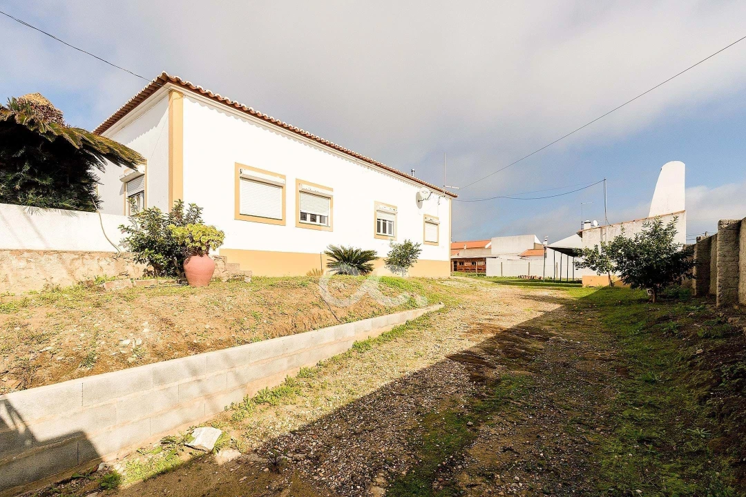 Moradia T7 para Venda em Vila Nova da Baronia Foto 7