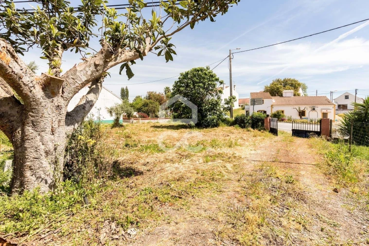 Moradia T2 para Venda em São Sebastião da Giesteira e Nossa Senhora da Boa Fé Foto 31