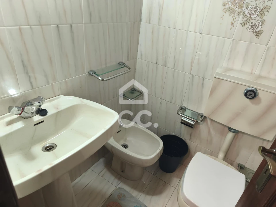 Moradia T3 para Venda em Oliveira, São Paio e São Sebastião Foto 8