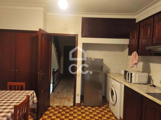 Moradia T3 para Venda em Oliveira, São Paio e São Sebastião Foto 4