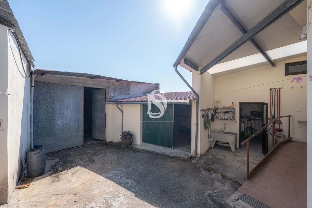 Moradia T3 para Venda em Alqueidão Foto 26