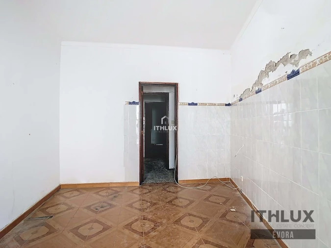 Prédio para Venda em Caia, São Pedro e Alcáçova Foto 13