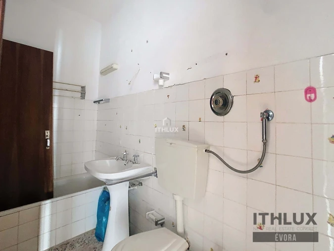 Prédio para Venda em Caia, São Pedro e Alcáçova Foto 15