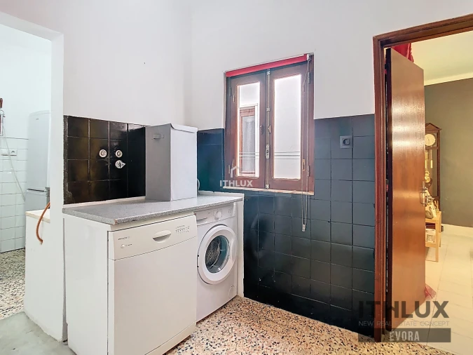 Prédio para Venda em Caia, São Pedro e Alcáçova Foto 7