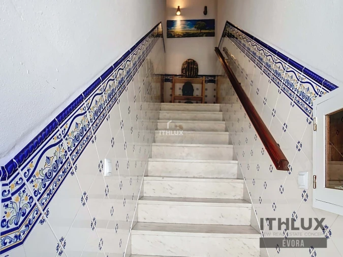 Prédio para Venda em Caia, São Pedro e Alcáçova Foto 3