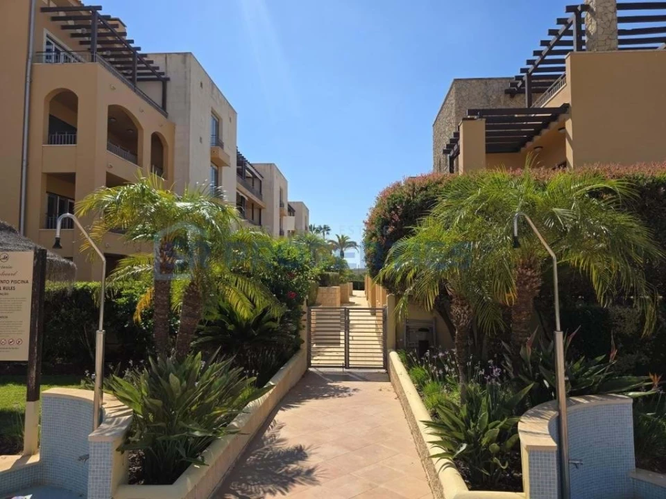 Apartamento T2 para Venda em Quarteira Foto 2